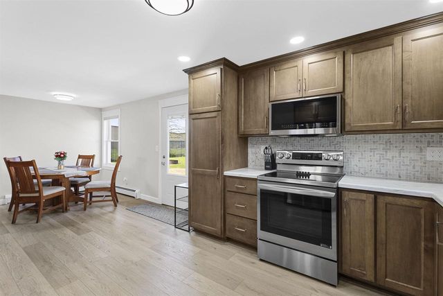 2461 VANDENBERGH PLACE, Green Bay, WI 54311