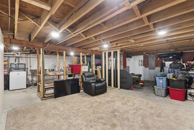 2461 VANDENBERGH PLACE, Green Bay, WI 54311