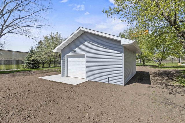 2461 VANDENBERGH PLACE, Green Bay, WI 54311