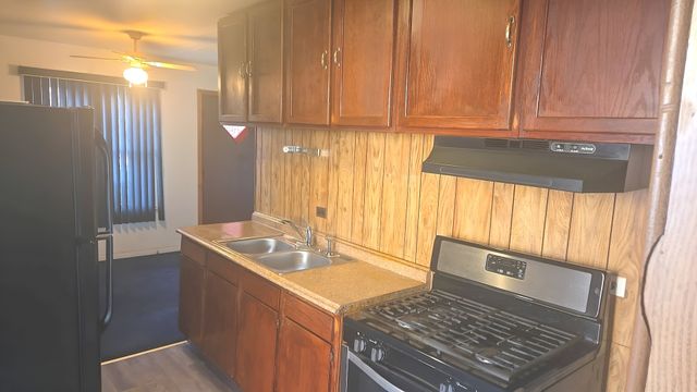 16628 Winchester Avenue, Markham, IL 60428