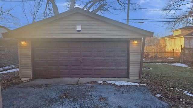 16628 Winchester Avenue, Markham, IL 60428