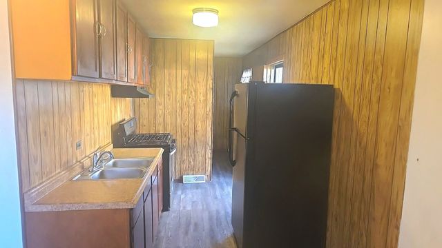 16628 Winchester Avenue, Markham, IL 60428