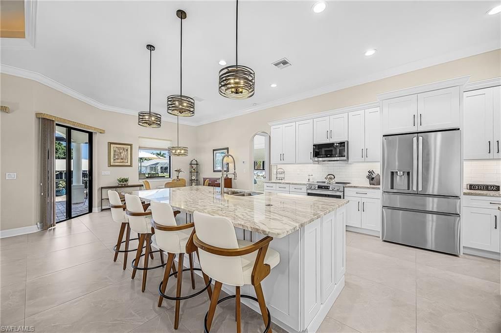 1723 SW 43rd TER, CAPE CORAL, FL 33914 — photo 2