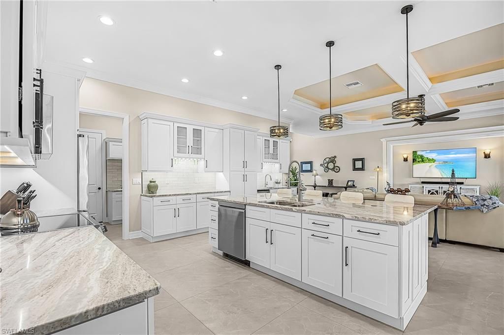 Image 32 of property listing at 1723 SW 43rd TER, Cape Coral, FL 33914