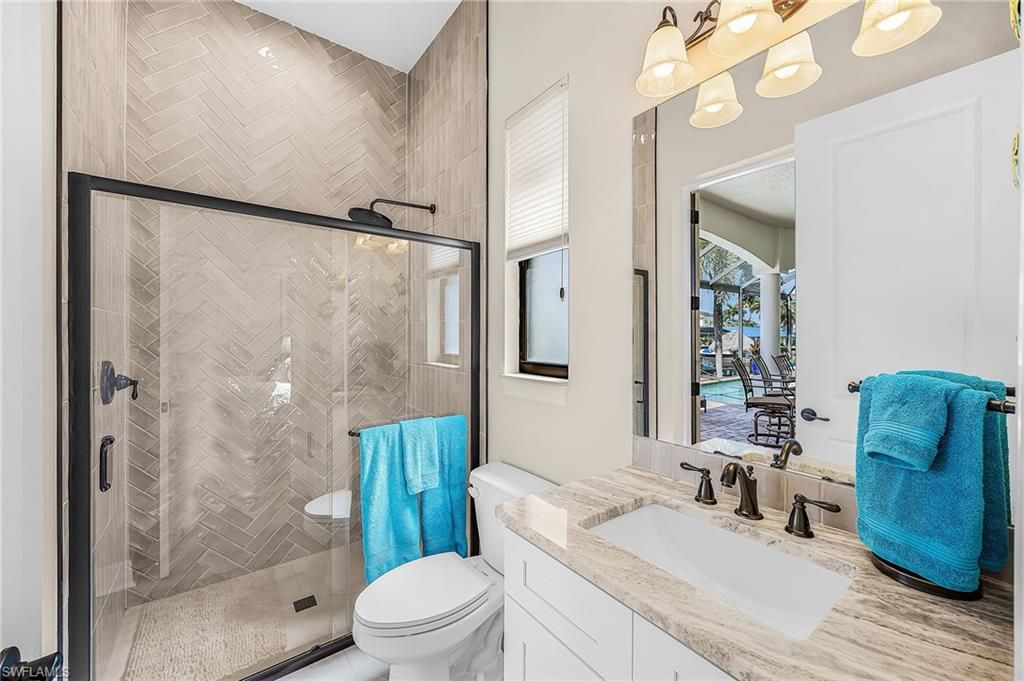 Image 35 of property listing at 1723 SW 43rd TER, Cape Coral, FL 33914
