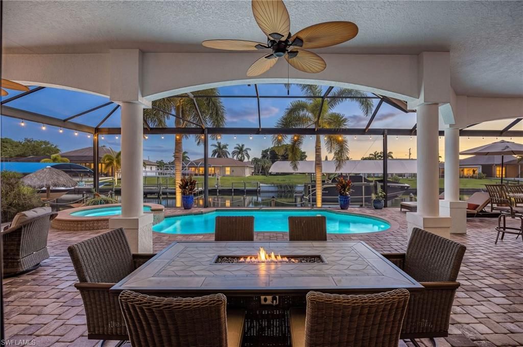 Image 38 of property listing at 1723 SW 43rd TER, Cape Coral, FL 33914