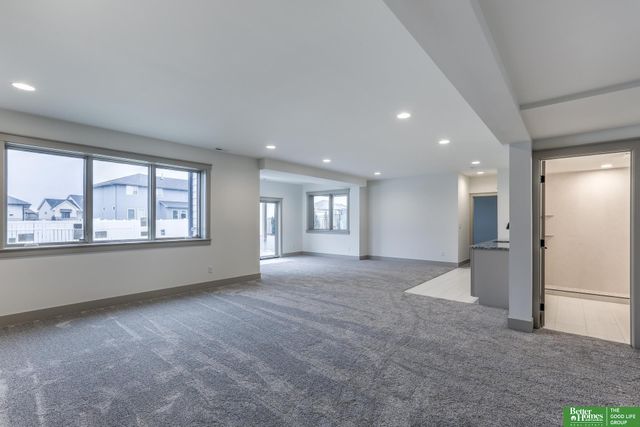 20970 Polk Street, Omaha, NE 68022