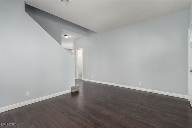 7320 Misty Glow Court, Las Vegas, NV 89131