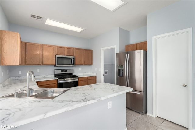 7320 Misty Glow Court, Las Vegas, NV 89131