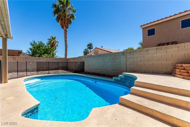 7320 Misty Glow Court, Las Vegas, NV 89131