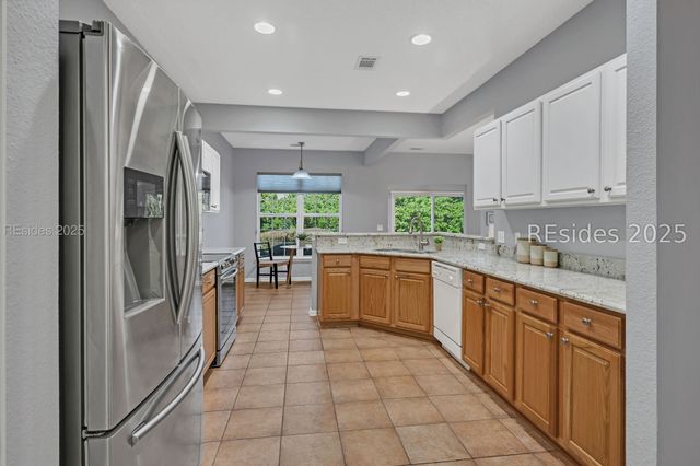 1 Raindrop Ln, Okatie, SC 29909