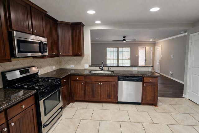 20506 Dawn DR, Lago Vista, TX 78645