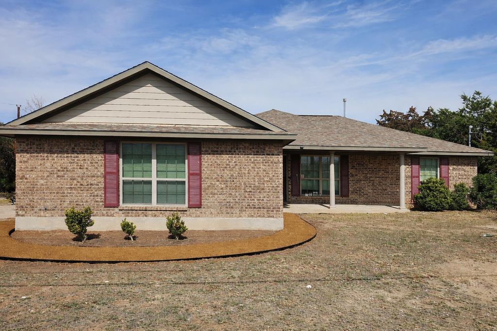 20506 Dawn DR, Lago Vista, TX 78645