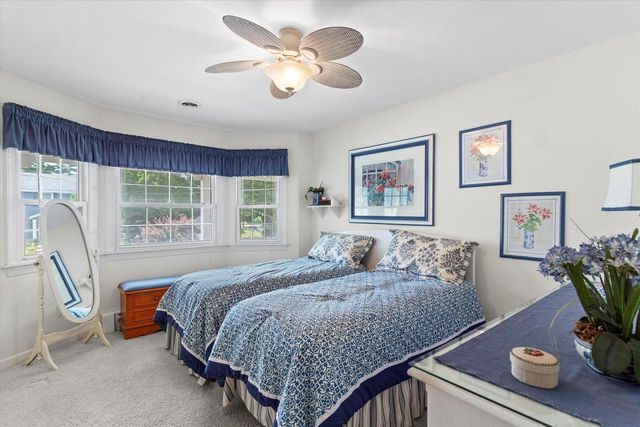 2608 S Shore DRIVE, Milwaukee, WI 53207
