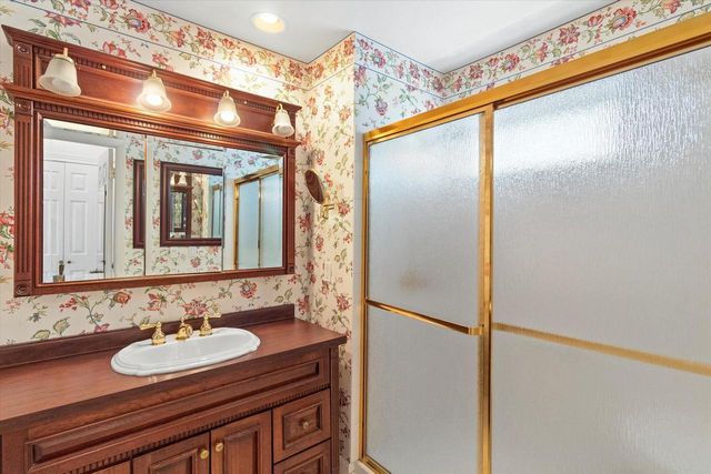 2608 S Shore DRIVE, Milwaukee, WI 53207