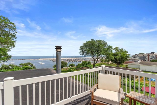 2608 S Shore DRIVE, Milwaukee, WI 53207