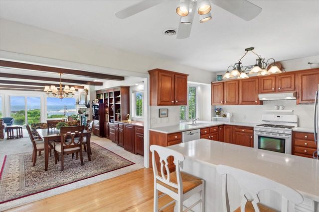 2608 S Shore DRIVE, Milwaukee, WI 53207