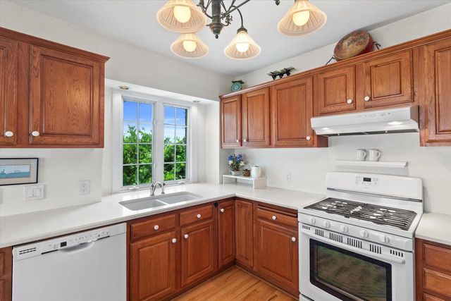2608 S Shore DRIVE, Milwaukee, WI 53207