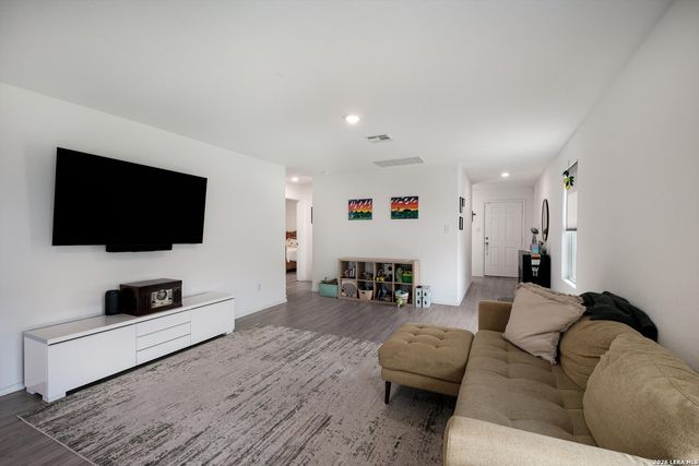 14727 Bolinger Mill, San Antonio, TX 78254