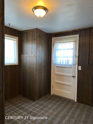 4654 King Road, Saginaw, MI 48601