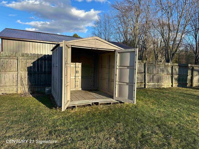 4654 King Road, Saginaw, MI 48601