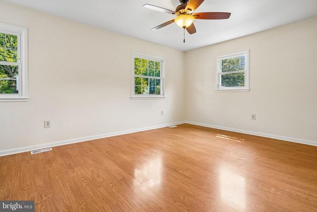 13022 KERRYDALE RD, Woodbridge, VA 22193