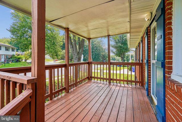 13022 KERRYDALE RD, Woodbridge, VA 22193