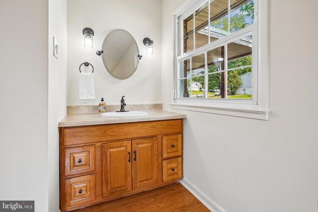 13022 KERRYDALE RD, Woodbridge, VA 22193