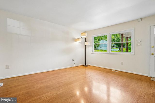 13022 KERRYDALE RD, Woodbridge, VA 22193