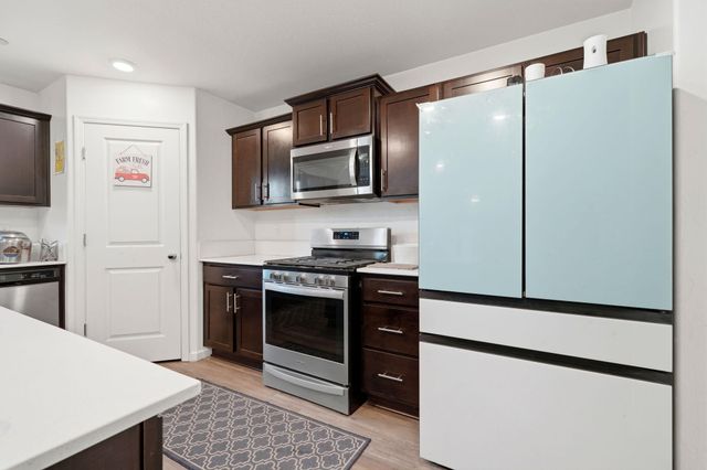 2456 Wolf Creek Place, Tulare, CA 93274