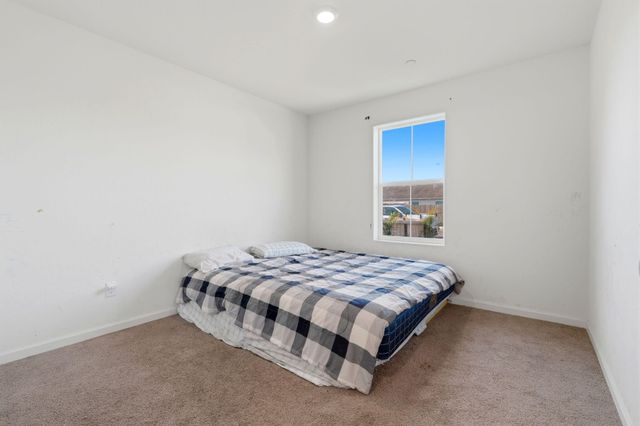 2456 Wolf Creek Place, Tulare, CA 93274