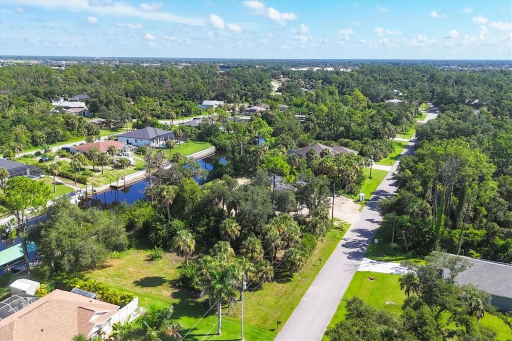 Image 20 of property listing at 321 HOFFER STREET, Port Charlotte, FL 33953