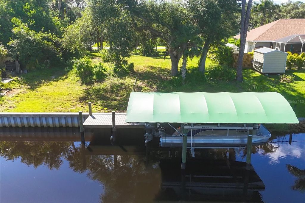 Image 3 of property listing at 321 HOFFER STREET, Port Charlotte, FL 33953