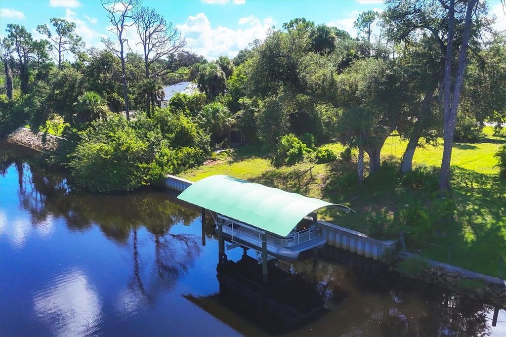 Image 7 of property listing at 321 HOFFER STREET, Port Charlotte, FL 33953