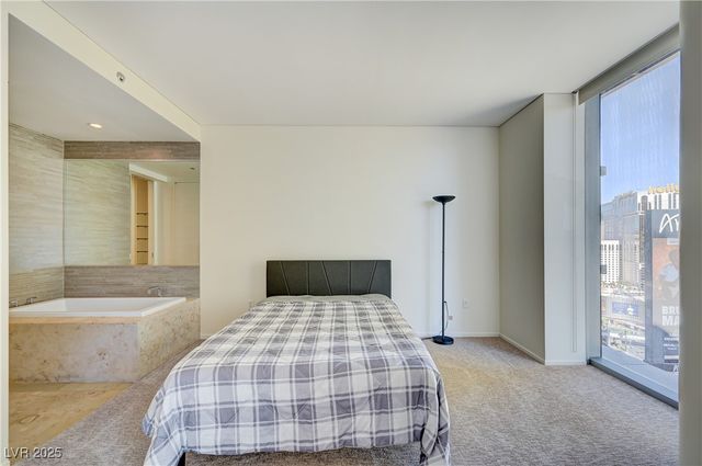 3726 Las Vegas Boulevard 1811, Las Vegas, NV 89158