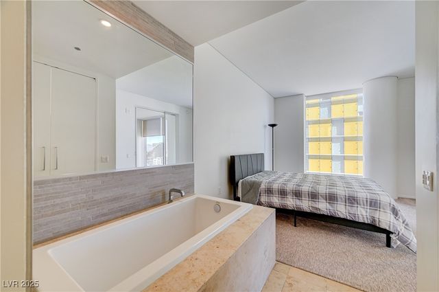 3726 Las Vegas Boulevard 1811, Las Vegas, NV 89158