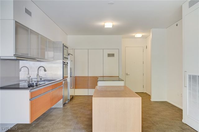 3726 Las Vegas Boulevard 1811, Las Vegas, NV 89158