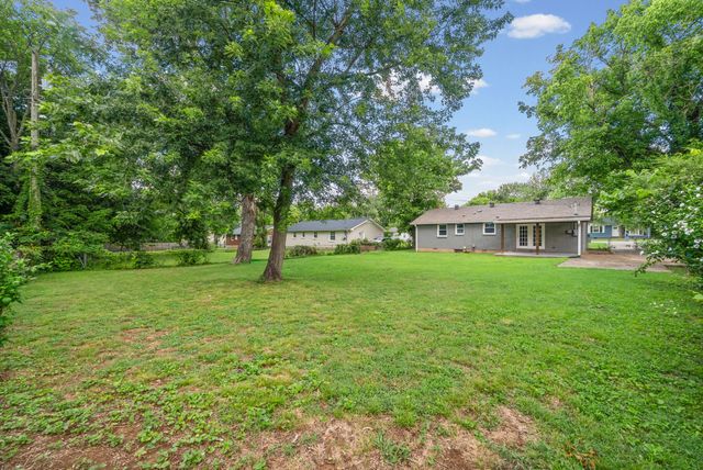 108 Story Book Dr, Clarksville, TN 37042
