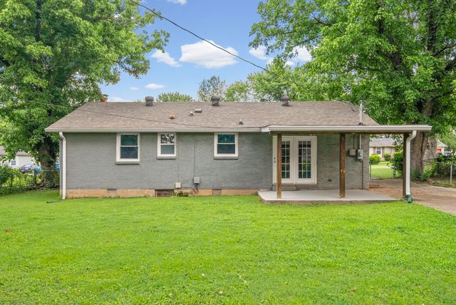 108 Story Book Dr, Clarksville, TN 37042