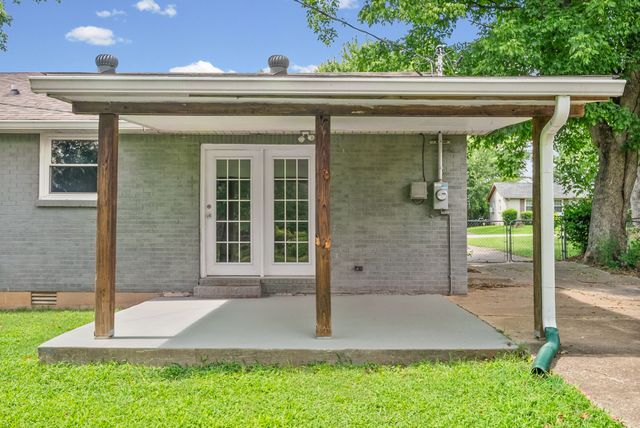 108 Story Book Dr, Clarksville, TN 37042