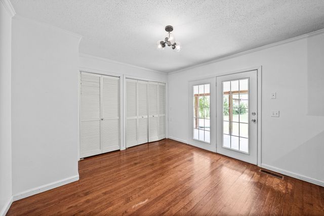 108 Story Book Dr, Clarksville, TN 37042