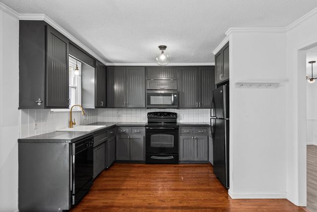108 Story Book Dr, Clarksville, TN 37042