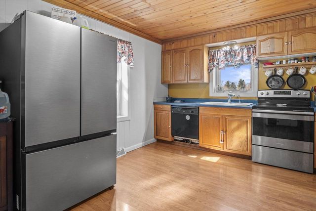 1520 Sandy Lane, Watertown, WI 53098