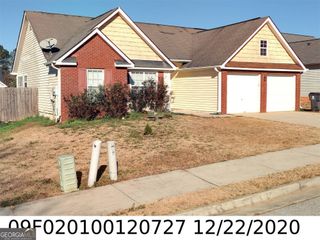 3021 Meadow Glen Pass, Fairburn, GA 30213