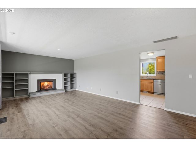 21251 Sw AUGUSTA St, Aloha, OR 97003