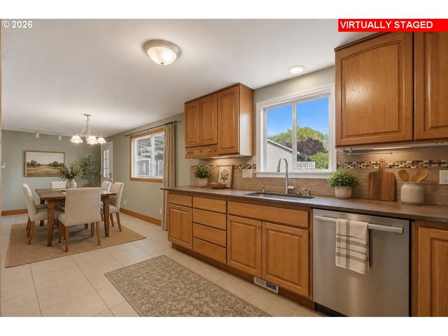 21251 Sw AUGUSTA St, Aloha, OR 97003