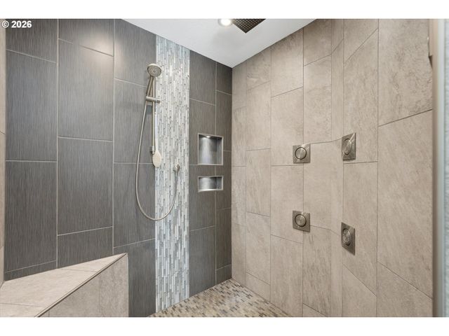21251 Sw AUGUSTA St, Aloha, OR 97003