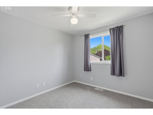 21251 Sw AUGUSTA St, Aloha, OR 97003