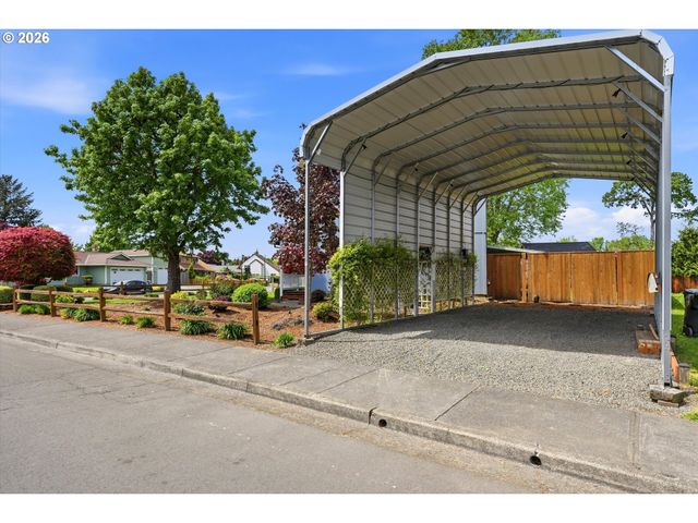 21251 Sw AUGUSTA St, Aloha, OR 97003