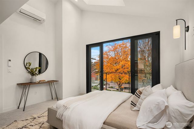 417 99th Avenue NE, Bellevue, WA 98004